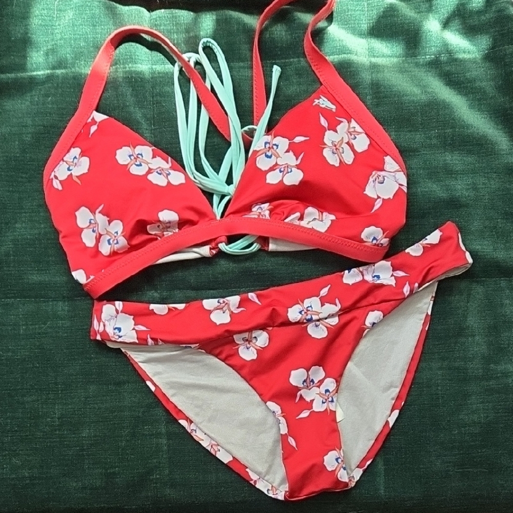 Patagonia Medium Red Floral Swimwear Bikini Two-Piece Non-Slip